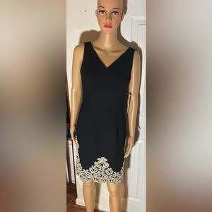 Maggy London Petites Black/ Ivory Dress Size 6